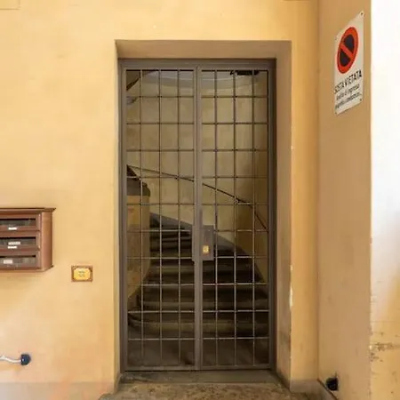Center Via Del Borgo 1 Apartment