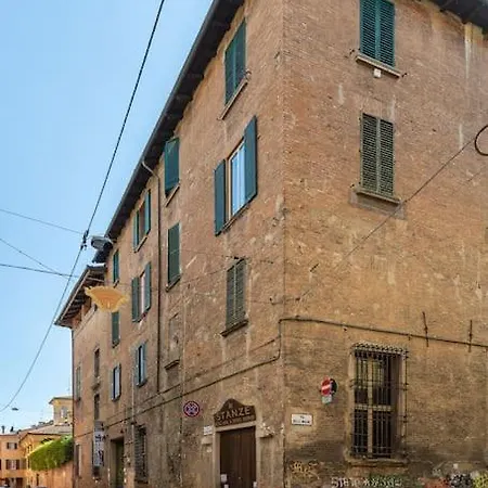 Borgo Di San Pietro 1 * Bologna