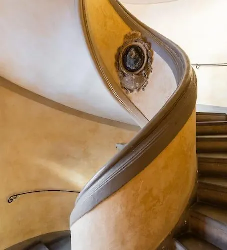 Borgo Di San Pietro 1 *